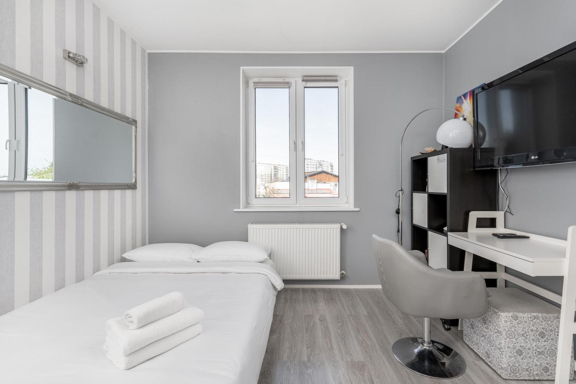 Apartment Cegielniana Grey Krakow